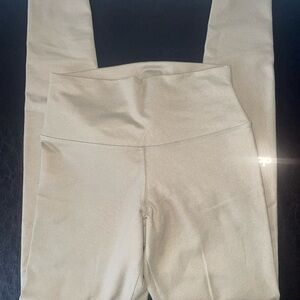ALO Yoga Taupe Leggings